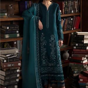 Elegant Teal Embroidered Long Sleeve Dress